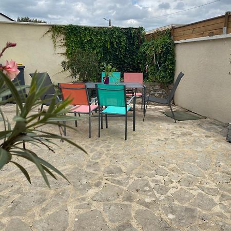 Studio Les Trois Maries Fondettes Proche Tours Экстерьер фото